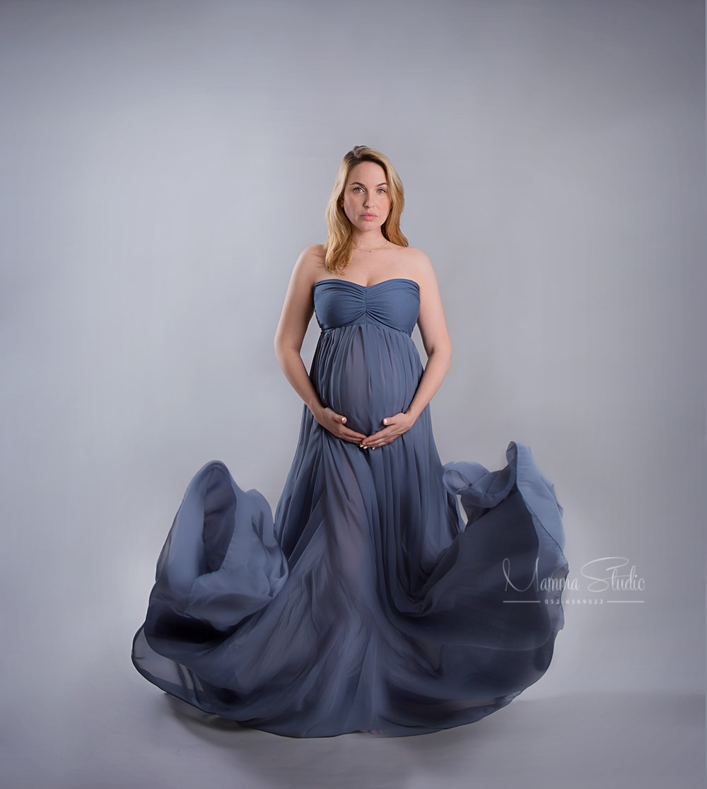 צילומי הריון בסטודיו